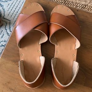 Universal thread - Target sandals